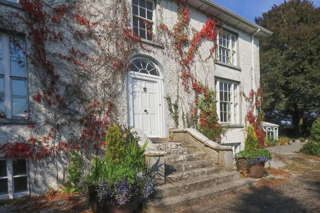 Georgian House For Sale: Curraghmore House (Glebe House), Borrisokane, Nenagh, Co. Tipperary Georgian House For Sale: Curraghmore House (Glebe House), Borrisokane, Nenagh, Co. Tipperary