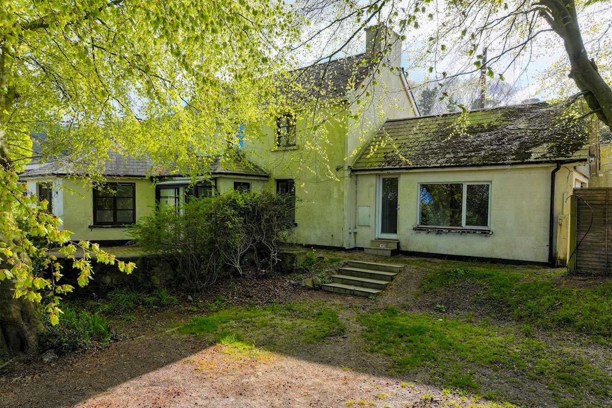 Cottage For Sale: Druids Cottage, Calary Lower, Kilmacanogue, Co. Wicklow