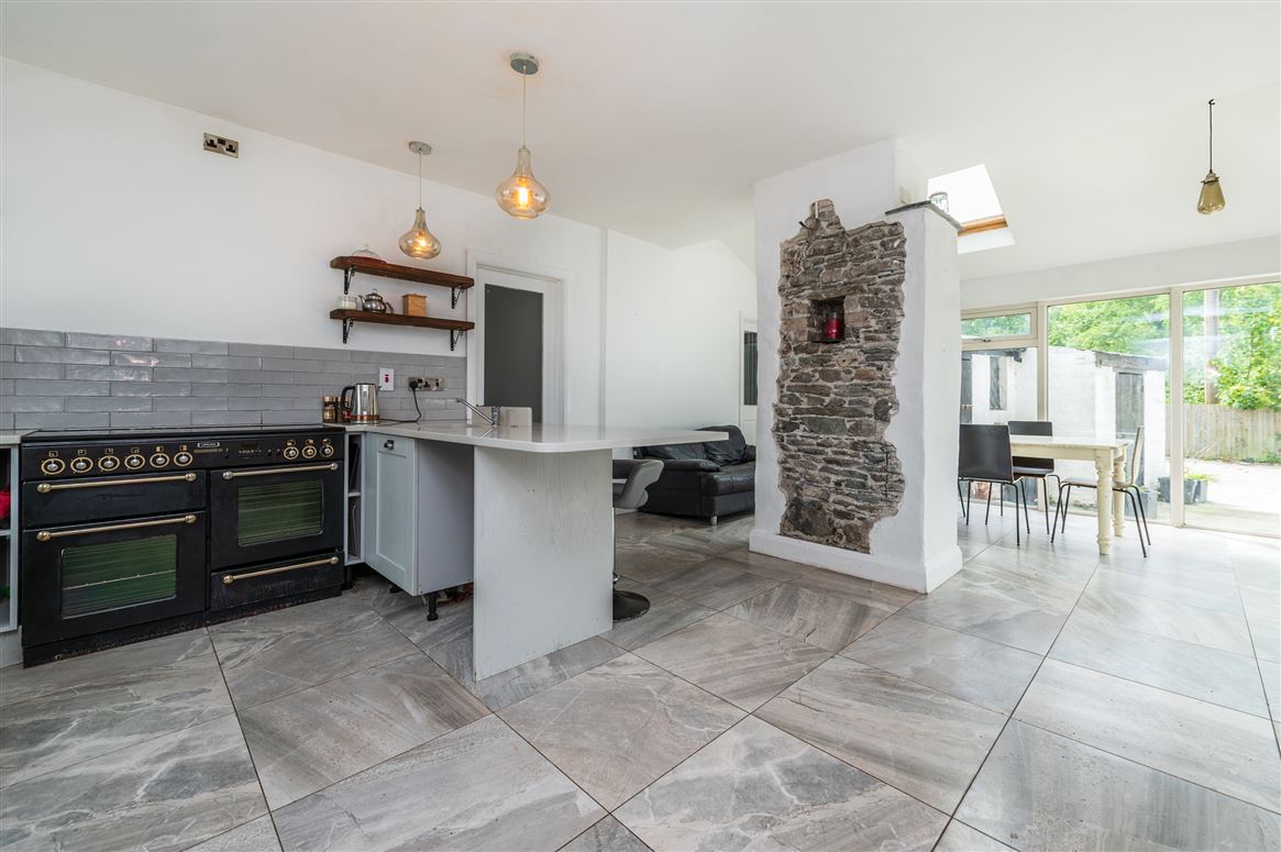 Period Residence For Sale: Gate House, Moone, Co. Kildare Period Residence For Sale: Gate House, Moone, Co. Kildare