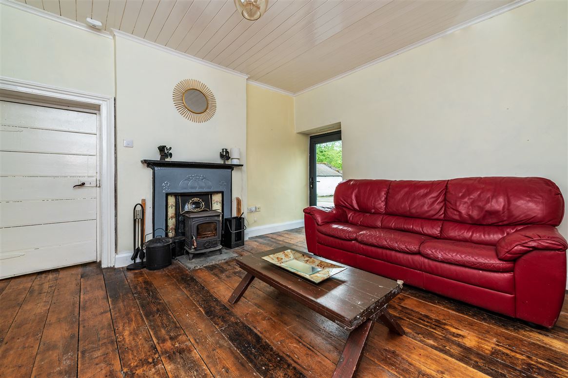 Period Residence For Sale: Gate House, Moone, Co. Kildare Period Residence For Sale: Gate House, Moone, Co. Kildare