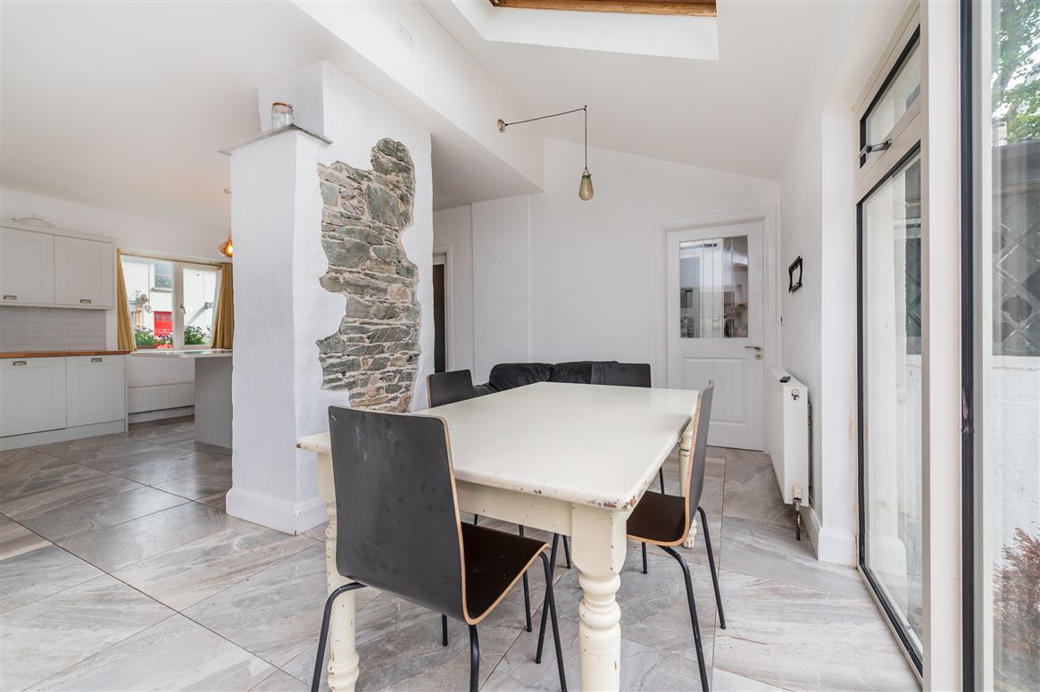 Period Residence For Sale: Gate House, Moone, Co. Kildare Period Residence For Sale: Gate House, Moone, Co. Kildare