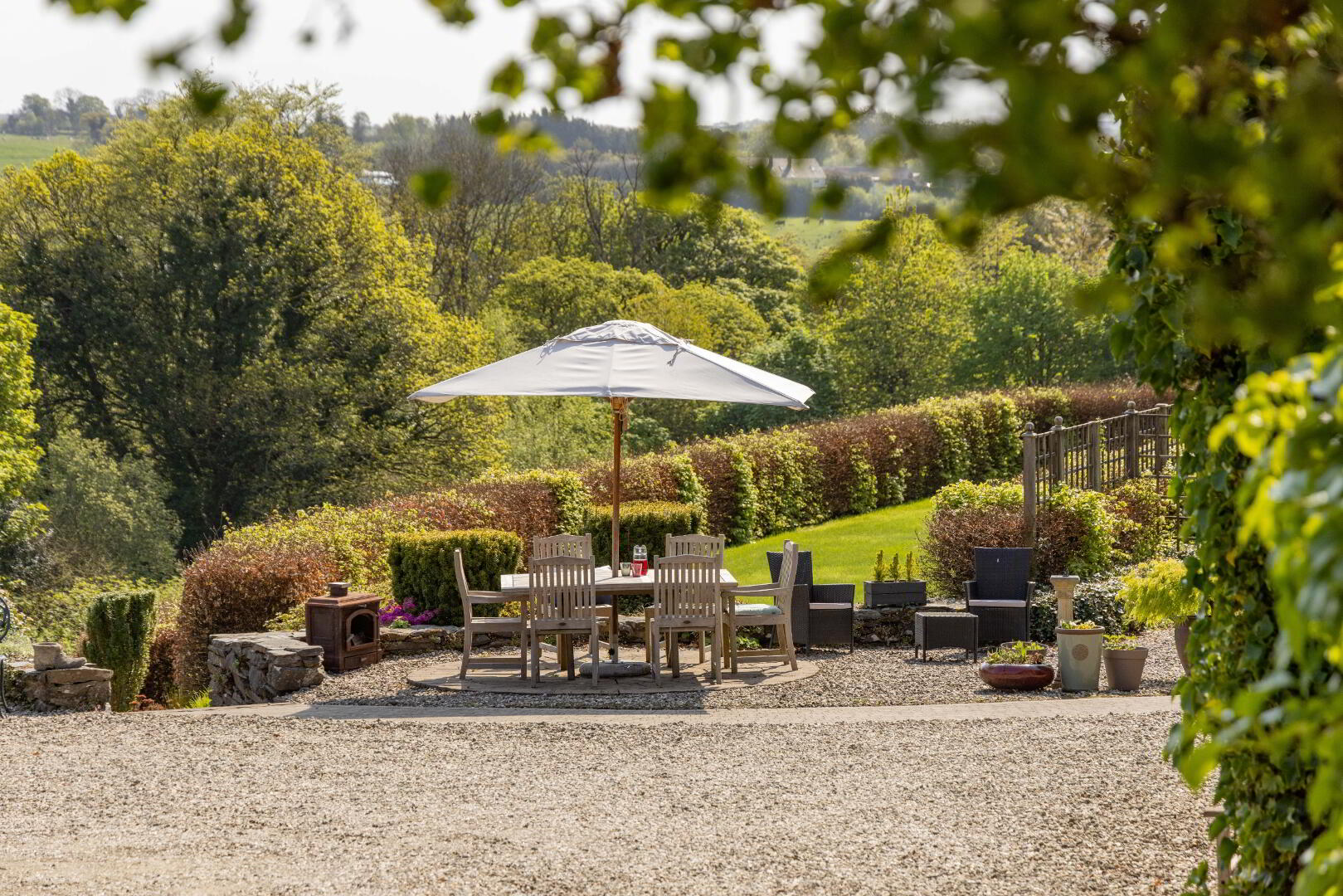Georgian Country Residence For Sale: Glenkeen House, Ardmore Road, Derry/Londonderry Georgian Country Residence For Sale: Glenkeen House, Ardmore Road, Derry/Londonderry