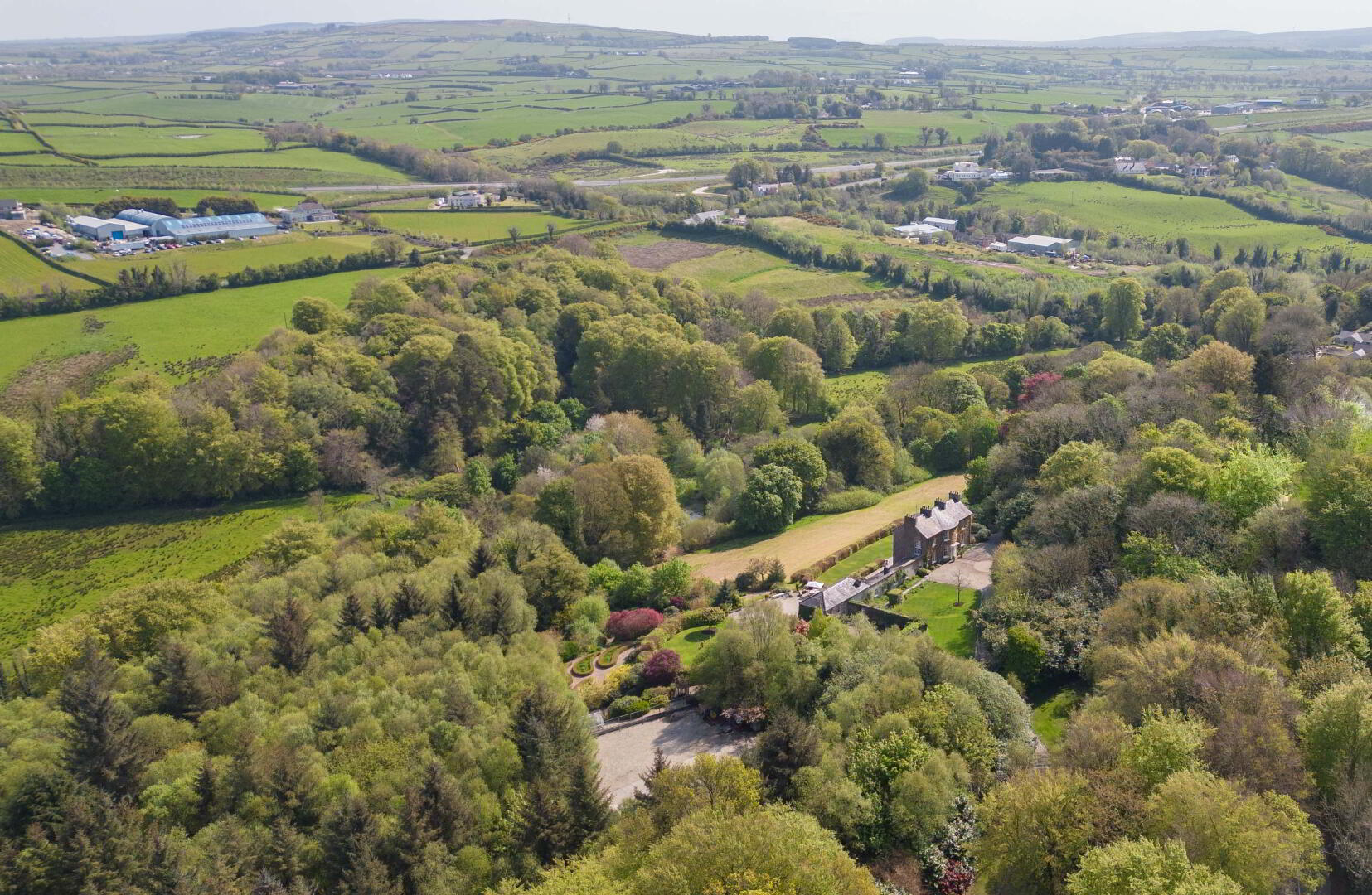 Georgian Country Residence For Sale: Glenkeen House, Ardmore Road, Derry/Londonderry Georgian Country Residence For Sale: Glenkeen House, Ardmore Road, Derry/Londonderry