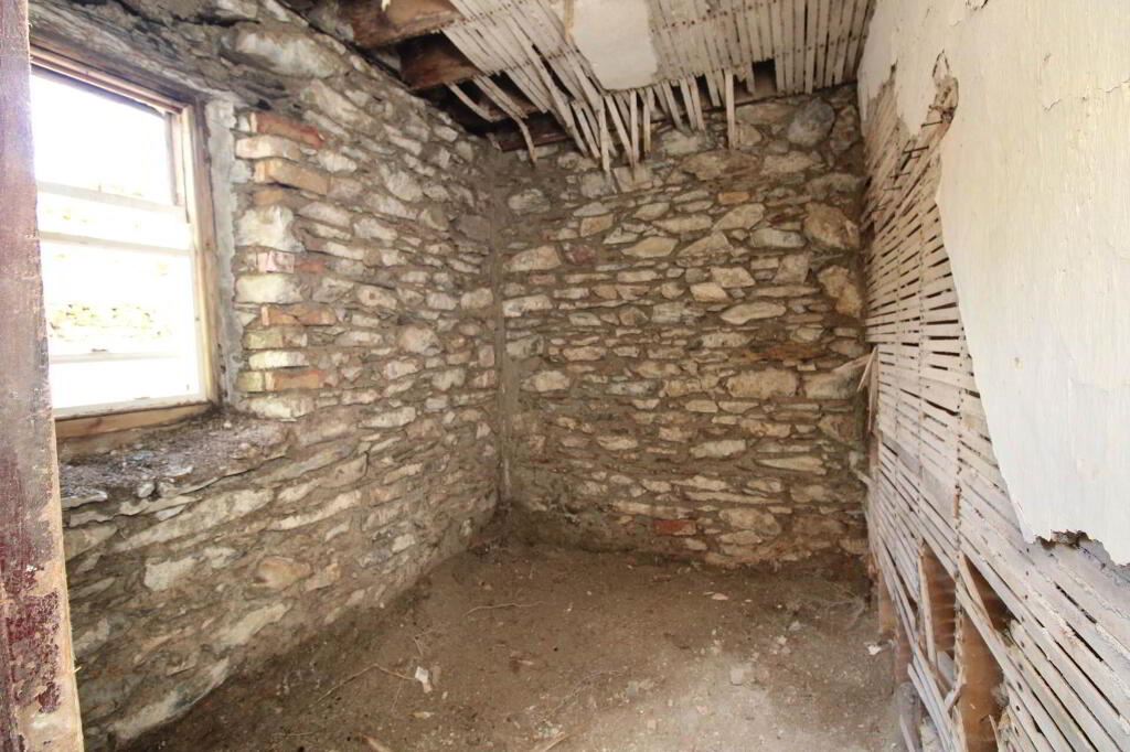 Derelict Home for Sale: Knocknakill, Kilcommon, Thurles, Co. Tipperary Derelict Home for Sale: Knocknakill, Kilcommon, Thurles, Co. Tipperary