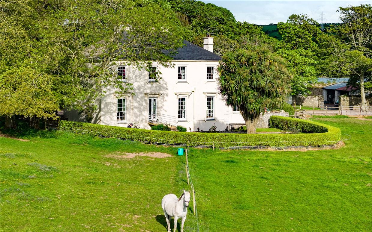 Period Home For Sale: Loughcarrig House, Ballinnacurra, Midleton, Co. Cork Period Home For Sale: Loughcarrig House, Ballinnacurra, Midleton, Co. Cork