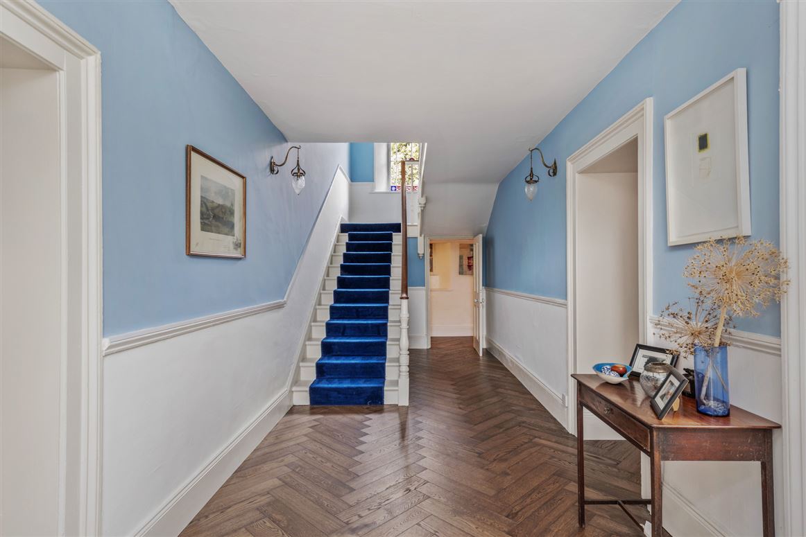 Regency Residence For Sale: Rathduff House, Muine Bheag, Co. Carlow Regency Residence For Sale: Rathduff House, Muine Bheag, Co. Carlow