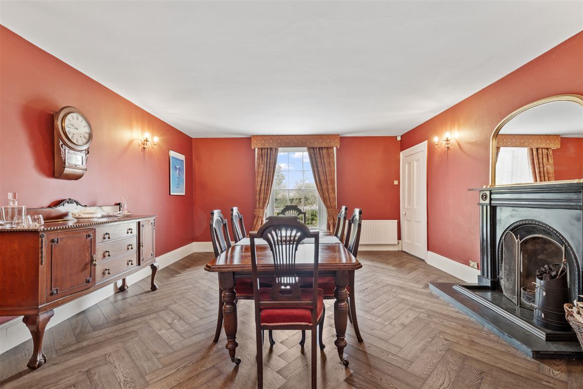 Regency Residence For Sale: Rathduff House, Muine Bheag, Co. Carlow Regency Residence For Sale: Rathduff House, Muine Bheag, Co. Carlow