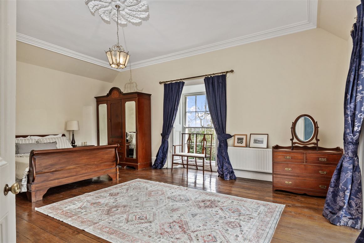 Regency Residence For Sale: Rathduff House, Muine Bheag, Co. Carlow Regency Residence For Sale: Rathduff House, Muine Bheag, Co. Carlow