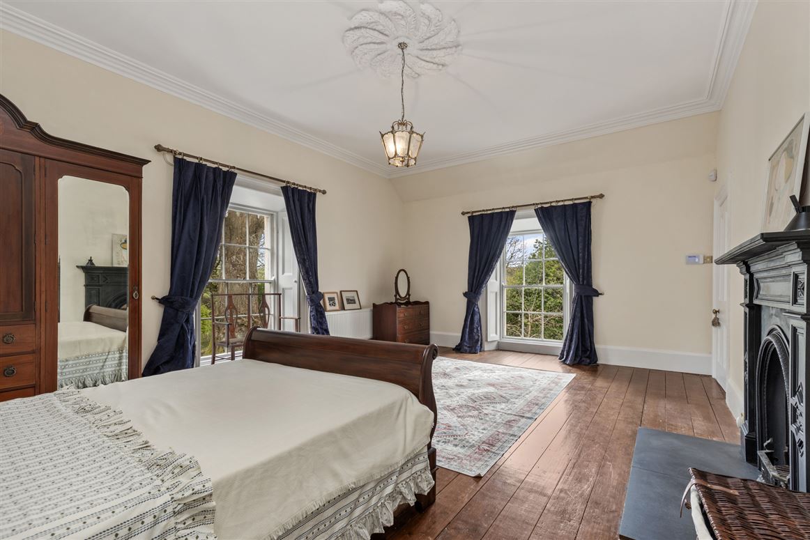 Regency Residence For Sale: Rathduff House, Muine Bheag, Co. Carlow Regency Residence For Sale: Rathduff House, Muine Bheag, Co. Carlow