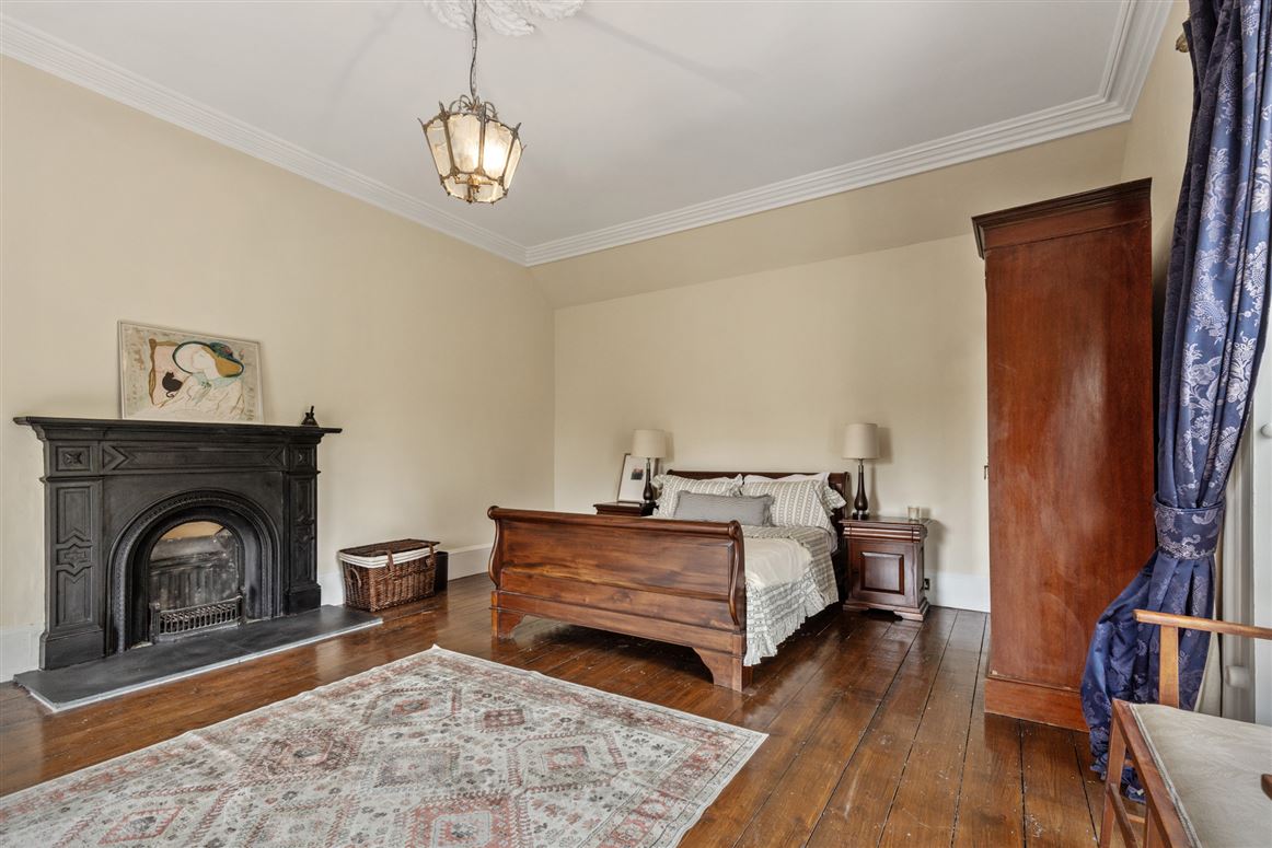 Regency Residence For Sale: Rathduff House, Muine Bheag, Co. Carlow Regency Residence For Sale: Rathduff House, Muine Bheag, Co. Carlow