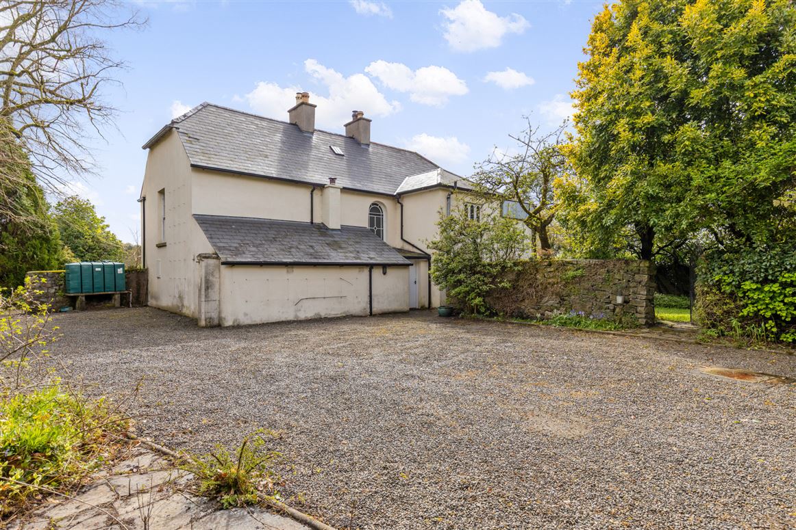 Regency Residence For Sale: Rathduff House, Muine Bheag, Co. Carlow Regency Residence For Sale: Rathduff House, Muine Bheag, Co. Carlow