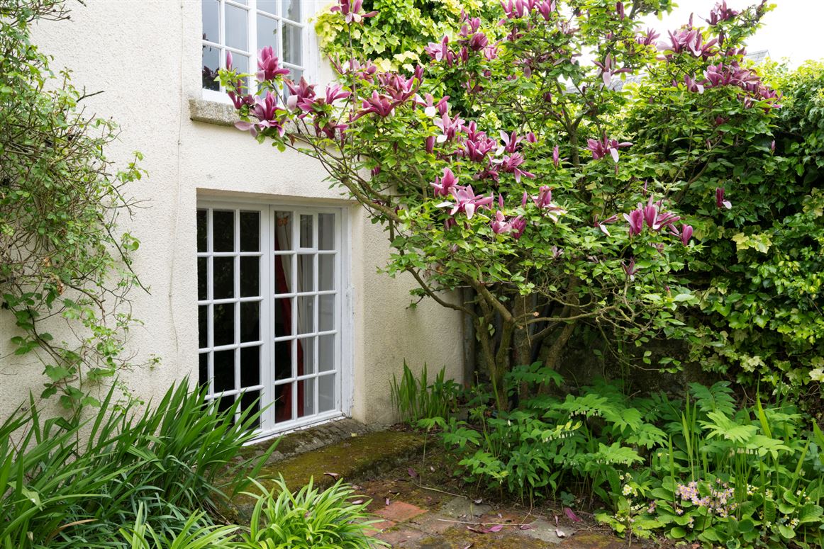 Regency Residence For Sale: Rathduff House, Muine Bheag, Co. Carlow Regency Residence For Sale: Rathduff House, Muine Bheag, Co. Carlow