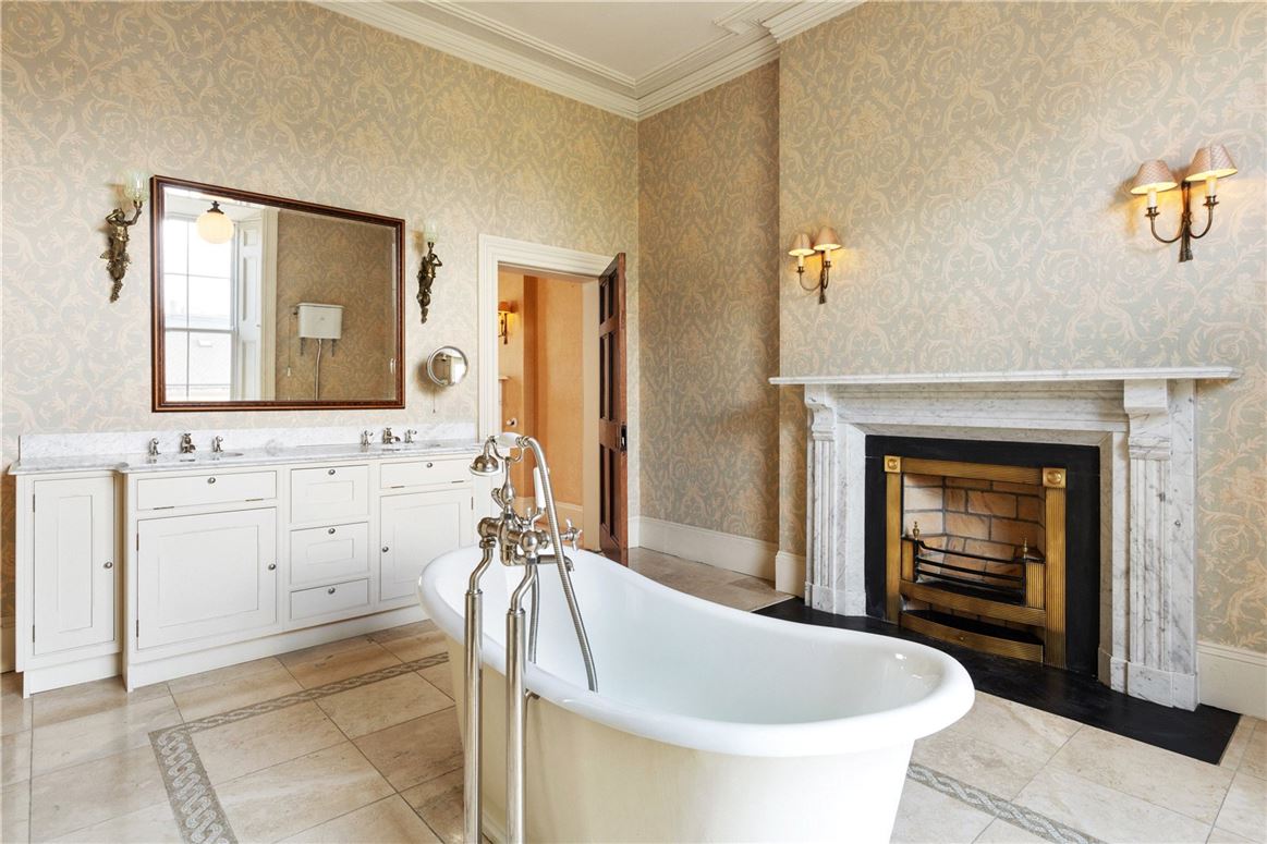 Victorian Mid-Terrace Home For Sale: 43 Waterloo Road, Ballsbridge, Dublin 4 Victorian Mid-Terrace Home For Sale: 43 Waterloo Road, Ballsbridge, Dublin 4