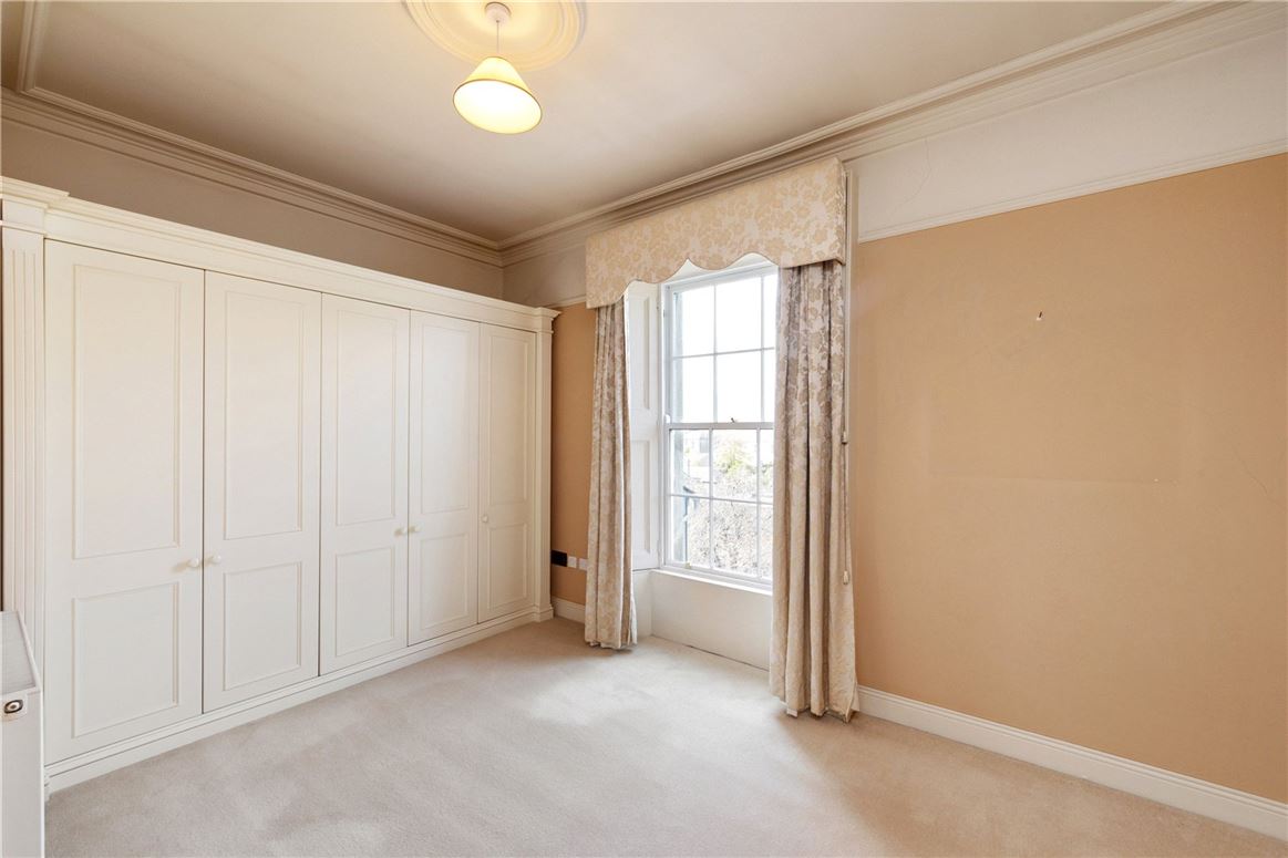 Victorian Mid-Terrace Home For Sale: 43 Waterloo Road, Ballsbridge, Dublin 4 Victorian Mid-Terrace Home For Sale: 43 Waterloo Road, Ballsbridge, Dublin 4