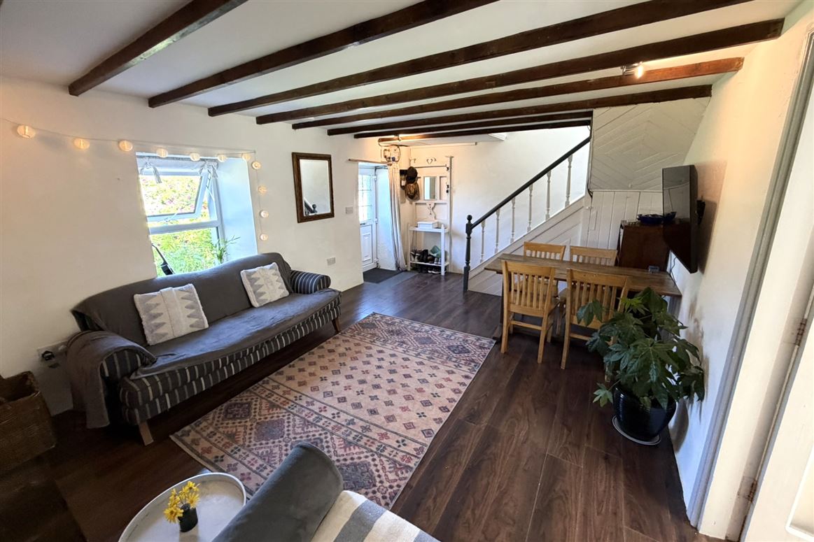 Farmhouse For Sale: Blue Hill Farmhouse, Lettergorman, Dunmanway, Co. Cork Farmhouse For Sale: Blue Hill Farmhouse, Lettergorman, Dunmanway, Co. Cork