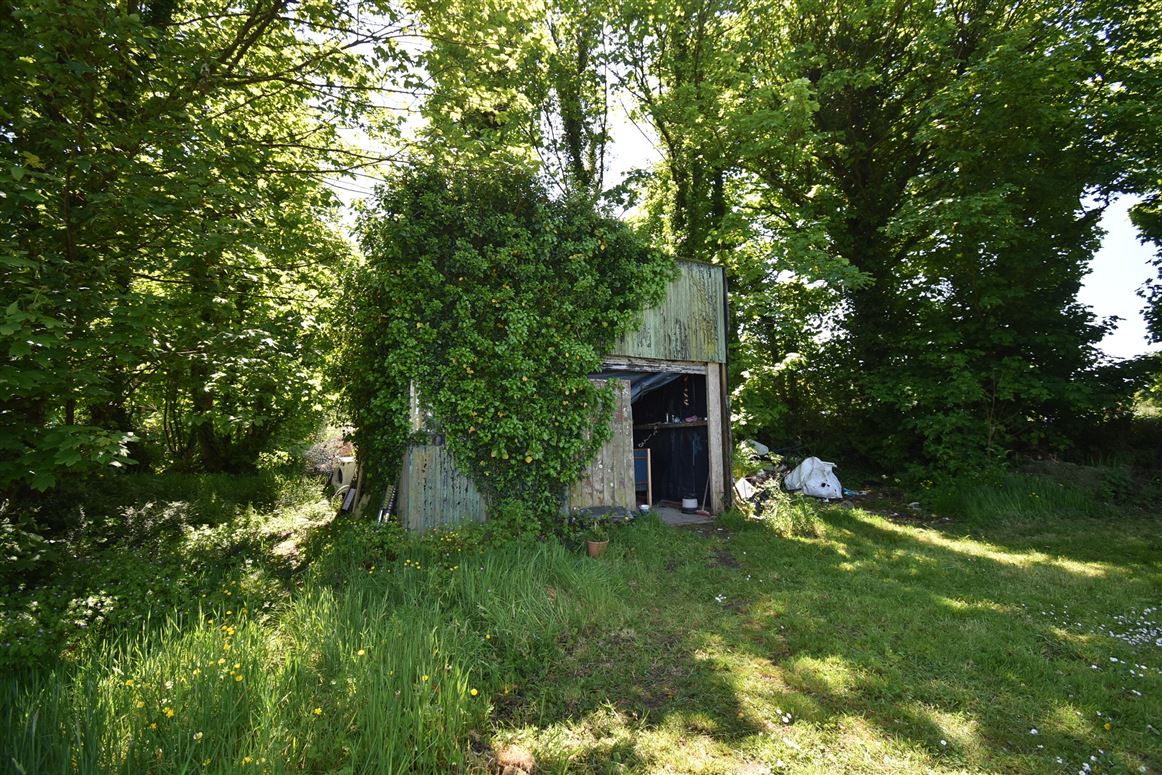 Farmhouse For Sale: Blue Hill Farmhouse, Lettergorman, Dunmanway, Co. Cork Farmhouse For Sale: Blue Hill Farmhouse, Lettergorman, Dunmanway, Co. Cork