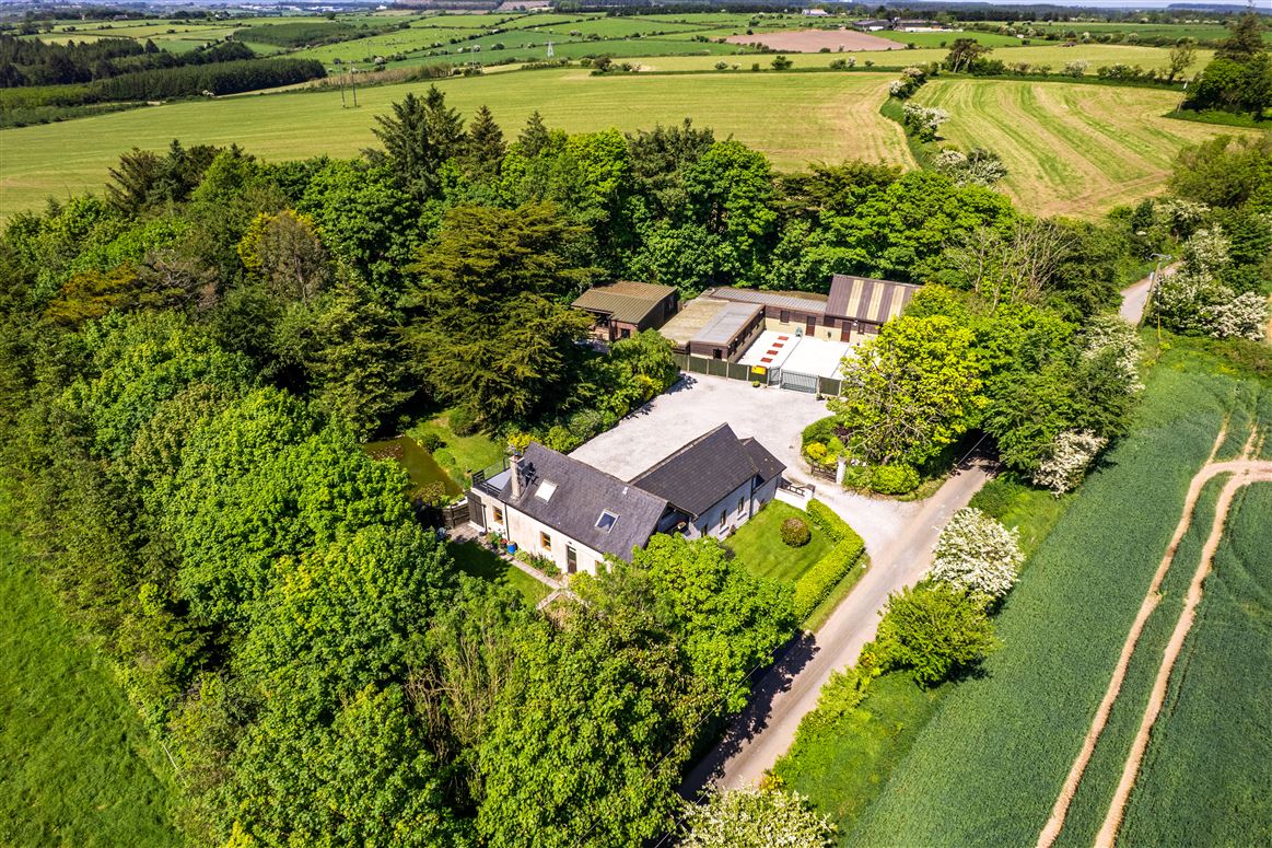 Period Residence For Sale: Dun Ard, Meeleen, Knockraha, Co. Cork Period Residence For Sale: Dun Ard, Meeleen, Knockraha, Co. Cork