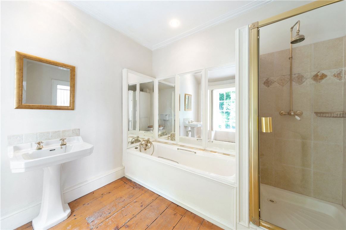 Period Residence For Sale: Harrow House, Church Road, Killiney, Co. Dublin Period Residence For Sale: Harrow House, Church Road, Killiney, Co. Dublin