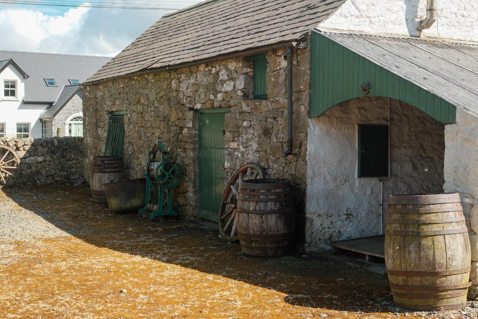 Thatched Cottage For Sale: Leo’s Cottage, 39 Low Road, Killeavy, Co. Armagh Thatched Cottage For Sale: Leo’s Cottage, 39 Low Road, Killeavy, Co. Armagh