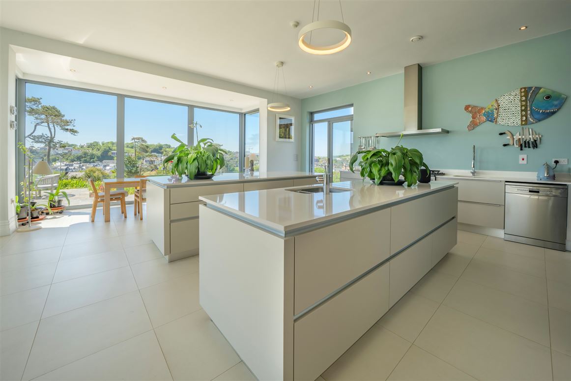Victorian Residence For Sale: Prospect Villa, Scilly, Kinsale, Co. Cork Victorian Residence For Sale: Prospect Villa, Scilly, Kinsale, Co. Cork