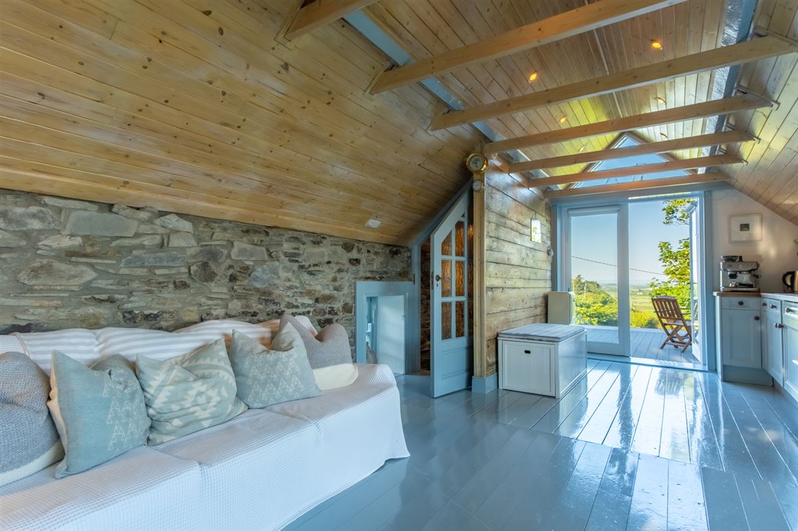 Refurbished Cottage For Sale: Tim’s Cottage, Kilfinnan, Glandore, Co. Cork Refurbished Cottage For Sale: Tim's Cottage, Kilfinnan, Glandore, Co. Cork