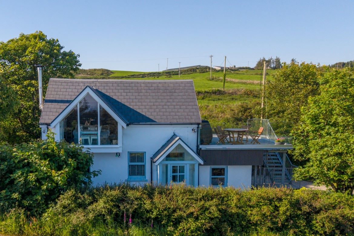 Refurbished Cottage For Sale: Tim’s Cottage, Kilfinnan, Glandore, Co. Cork Refurbished Cottage For Sale: Tim's Cottage, Kilfinnan, Glandore, Co. Cork