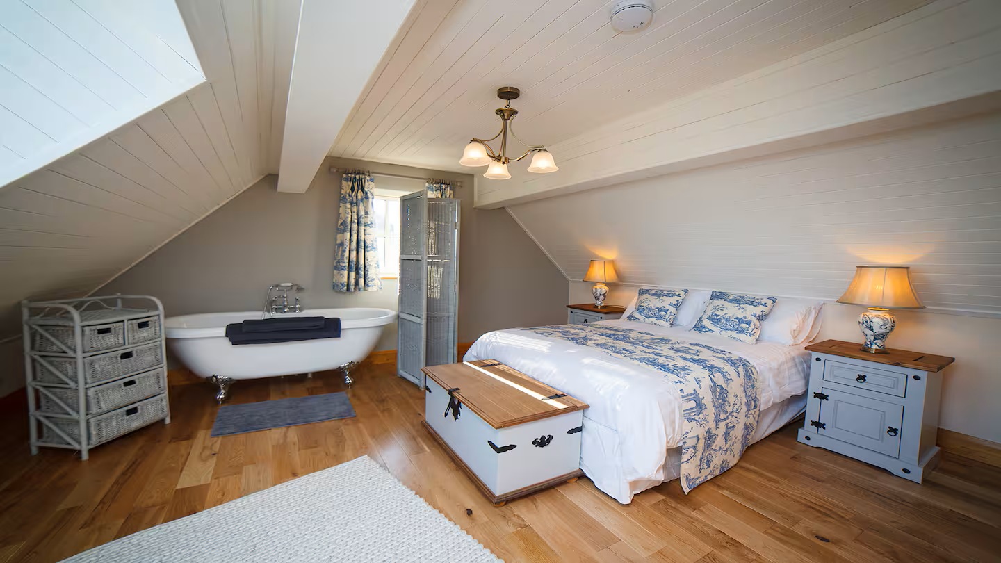 Bayside Cottage, Cashel, Connemara, Co. Galway Bayside Cottage, Cashel, Connemara, Co. Galway