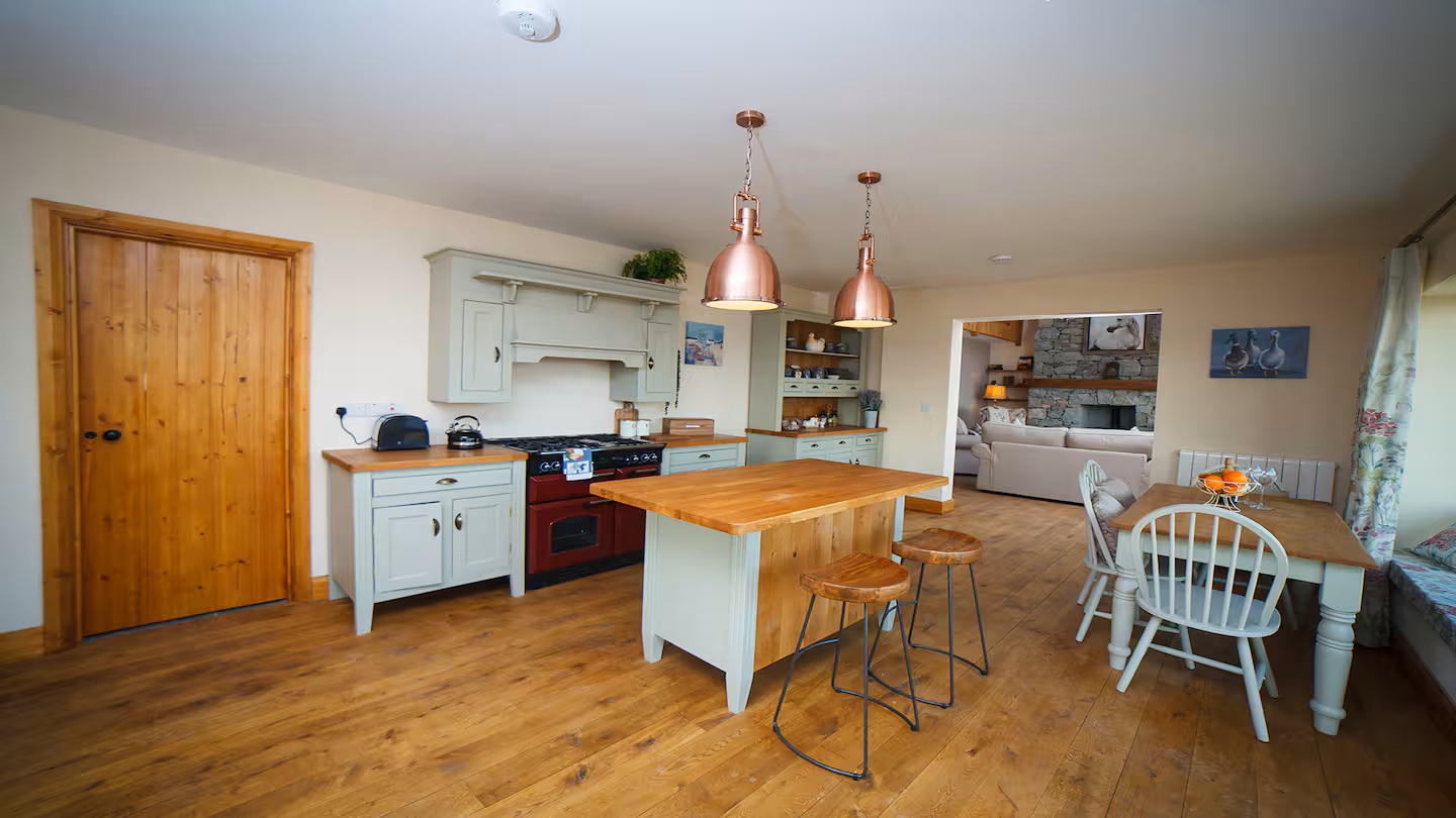 Bayside Cottage, Cashel, Connemara, Co. Galway Bayside Cottage, Cashel, Connemara, Co. Galway