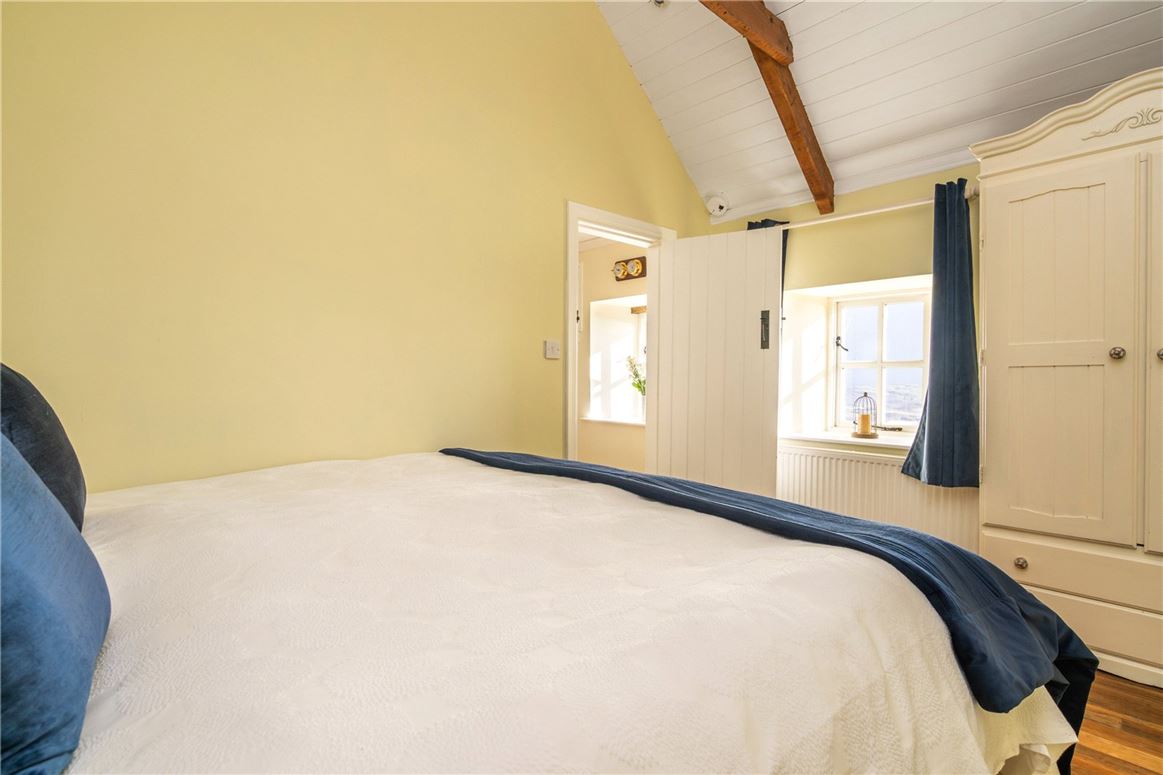 Thatched Cottage For Sale: Bumblebee Cottage, Largysillagh, Killybegs, Co. Donegal