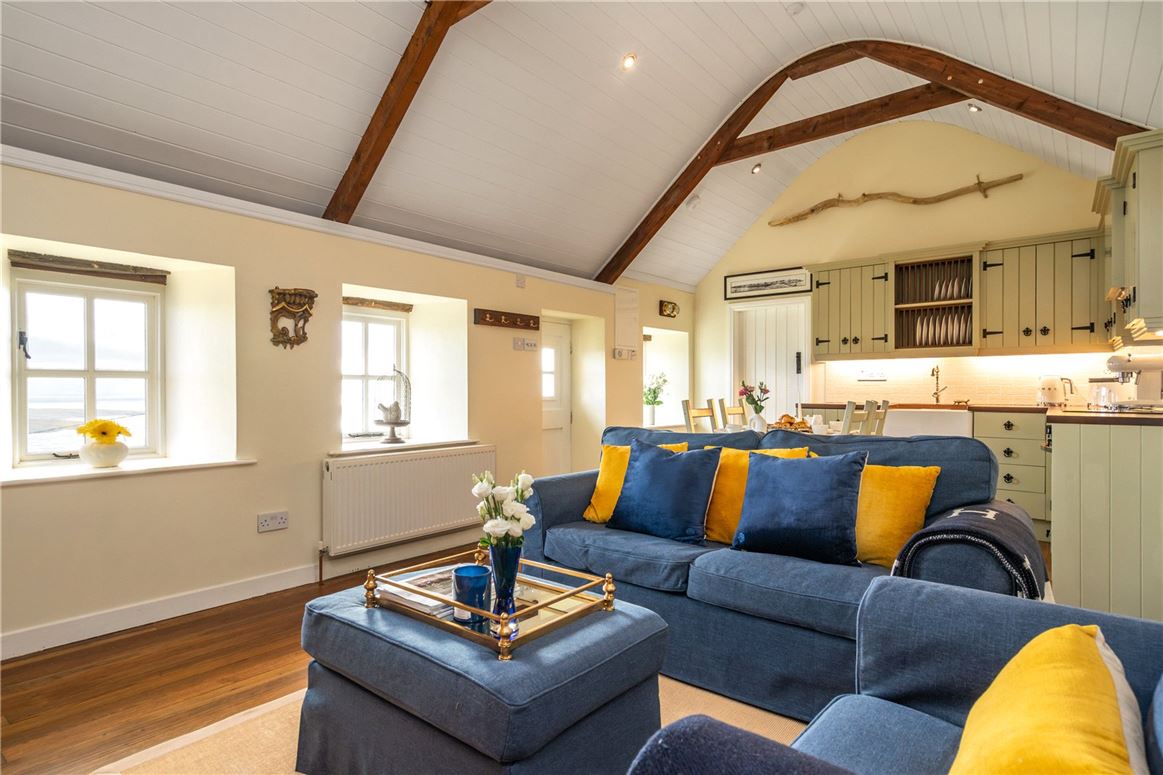 Thatched Cottage For Sale: Bumblebee Cottage, Largysillagh, Killybegs, Co. Donegal