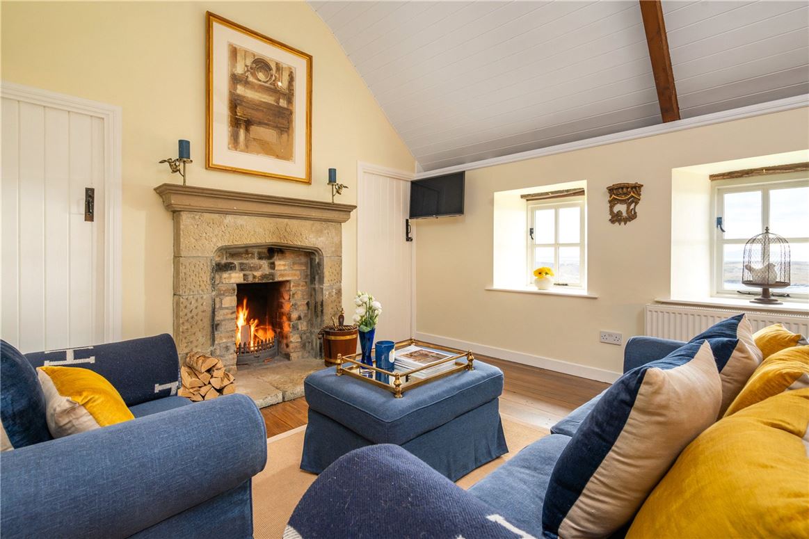 Thatched Cottage For Sale: Bumblebee Cottage, Largysillagh, Killybegs, Co. Donegal