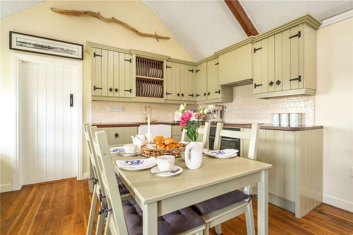 Thatched Cottage For Sale: Bumblebee Cottage, Largysillagh, Killybegs, Co. Donegal