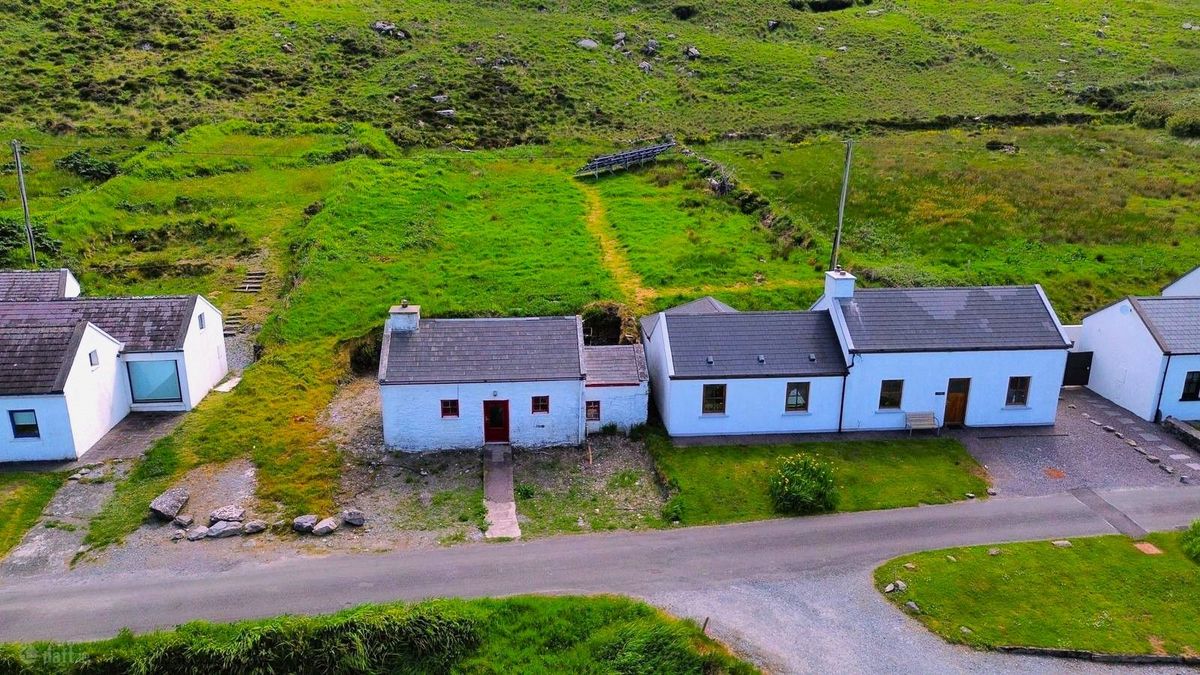 Stone Cottage For Sale: Chaplin Cottage, Dohilla, Valentia Island, Co. Kerry
