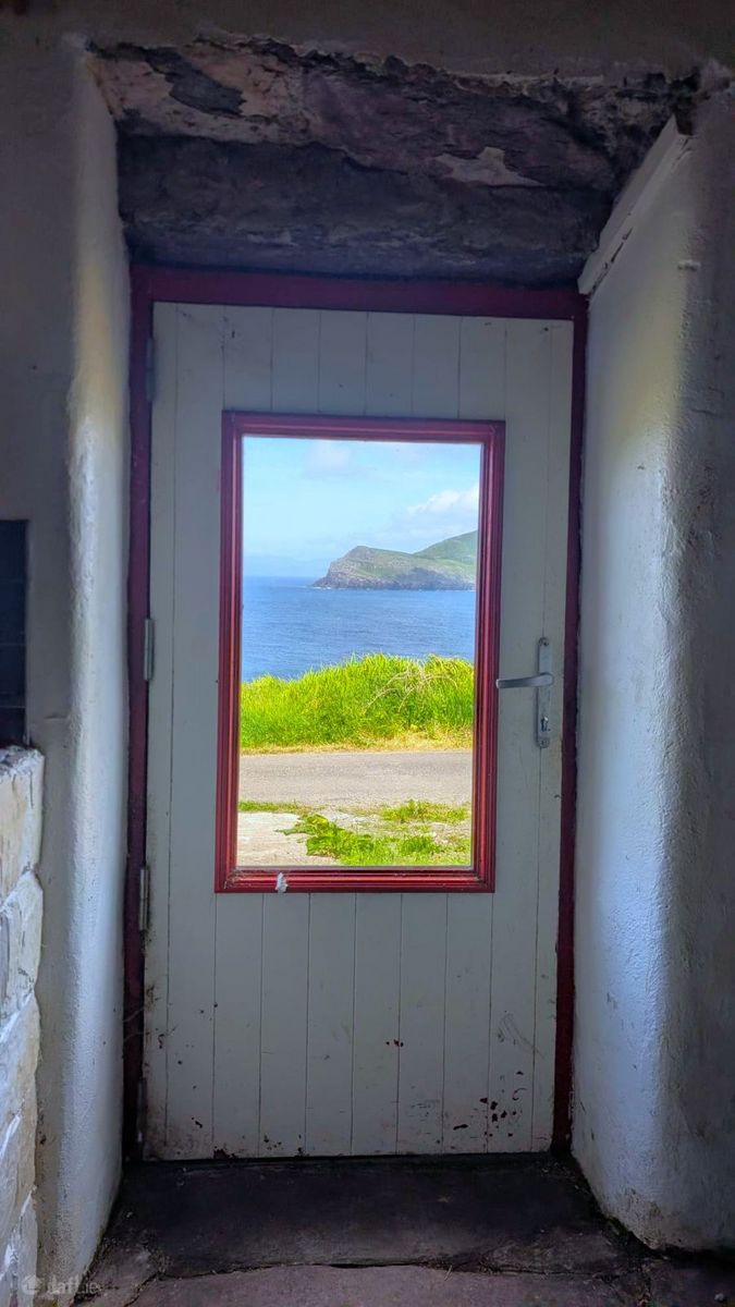 Stone Cottage For Sale: Chaplin Cottage, Dohilla, Valentia Island, Co. Kerry