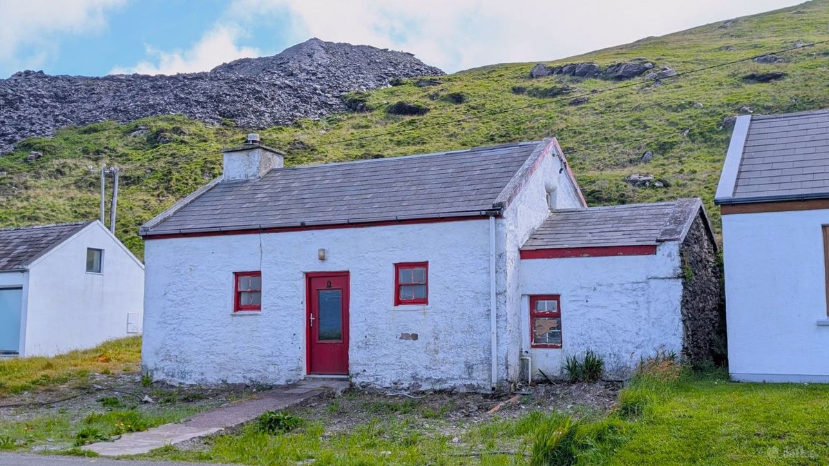 Stone Cottage For Sale: Chaplin Cottage, Dohilla, Valentia Island, Co. Kerry