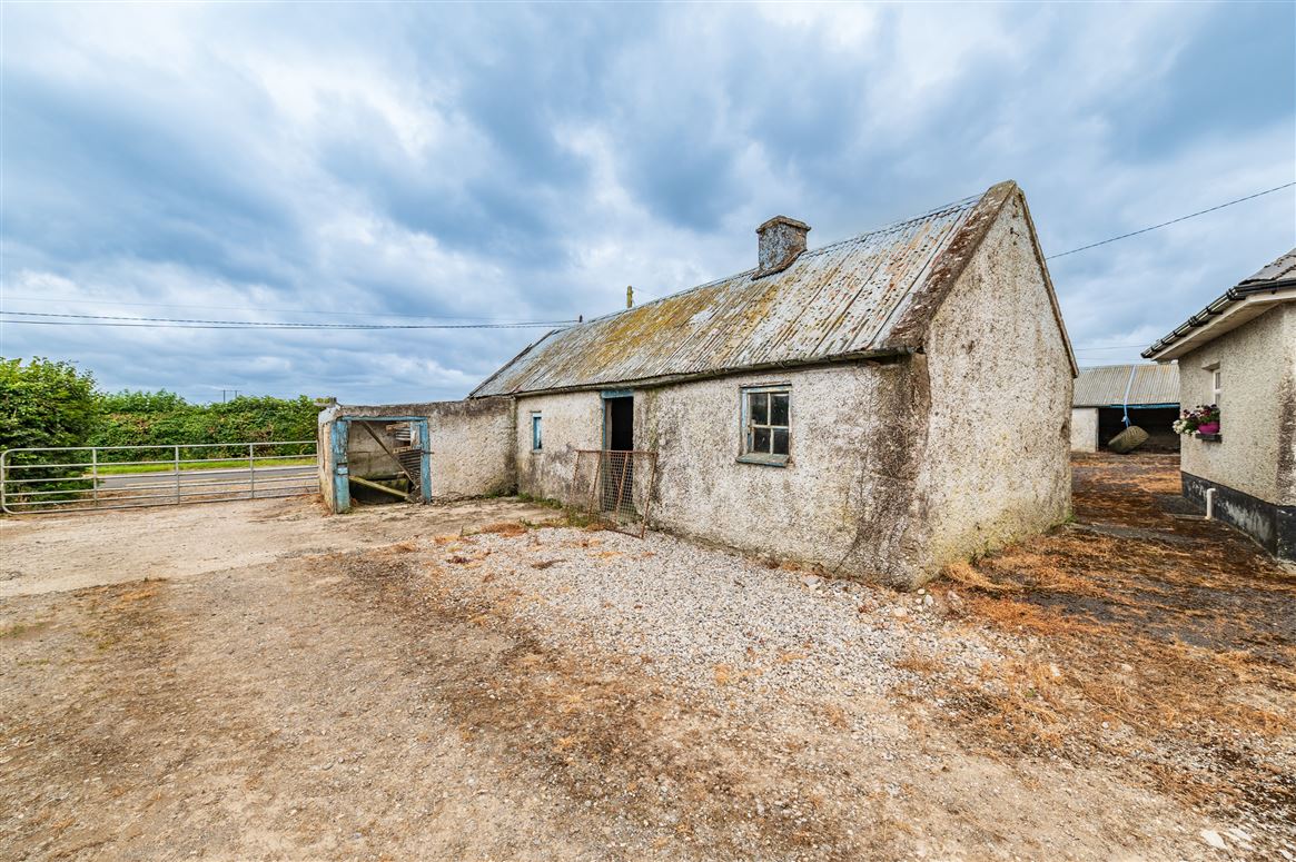 Cottage For Sale: Knocknagalliagh, Kildare, Co. Kildare