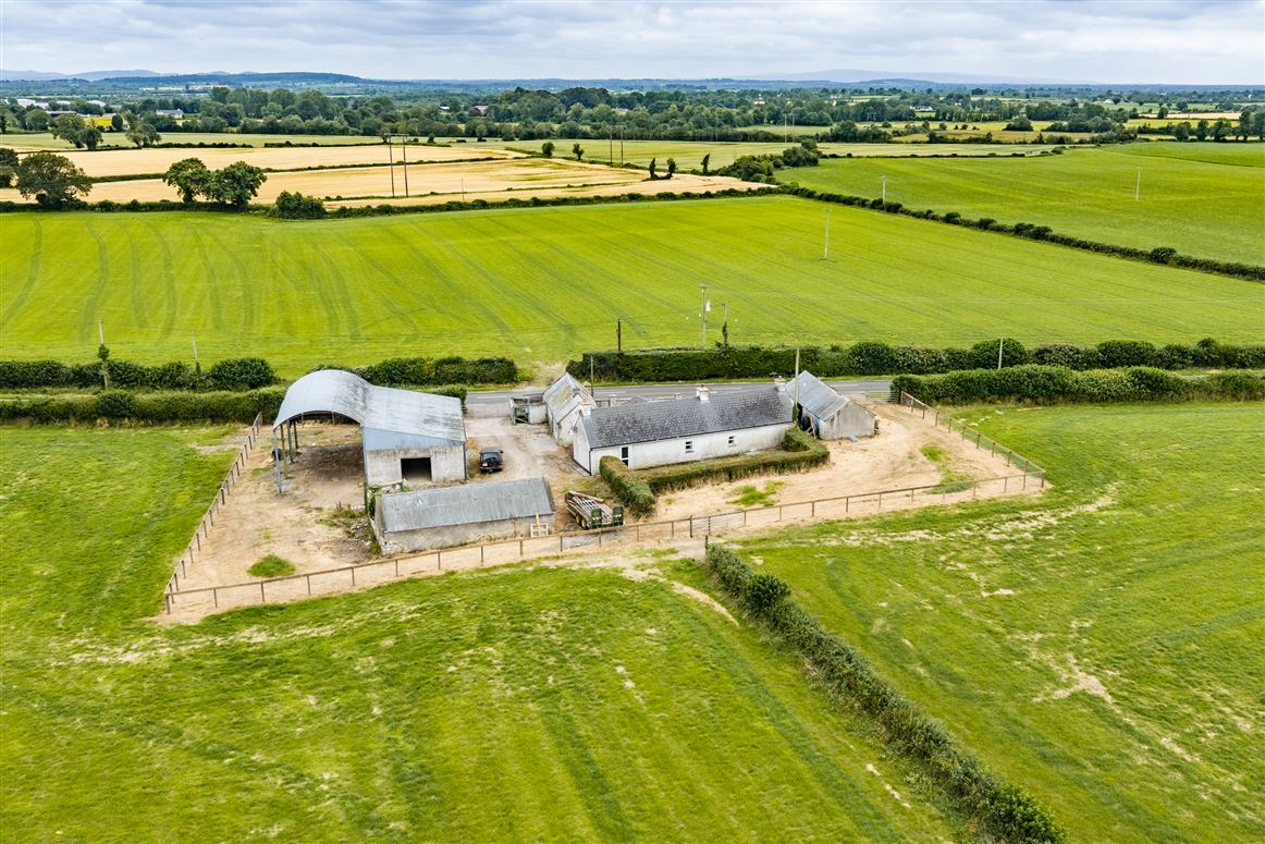 Cottage For Sale: Knocknagalliagh, Kildare, Co. Kildare