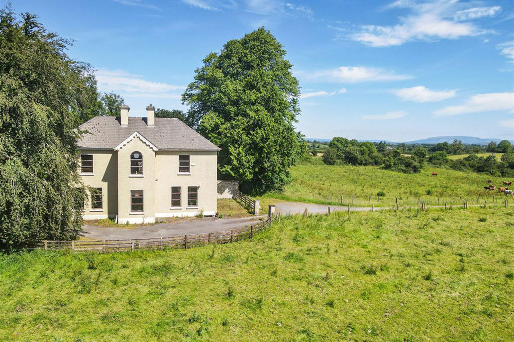 Parochial House, Carricklom, Hillstreet, Carrick-On-Shannon, Co. Roscommon, N41 VX84