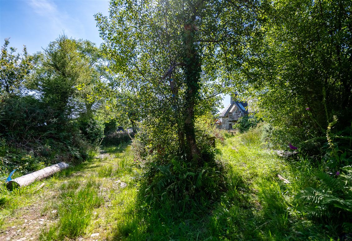 Unique Cottage For Sale: Spyglass Hill, Loughaunacreen, Kilmakillouge, Kenmare, Co. Kerry