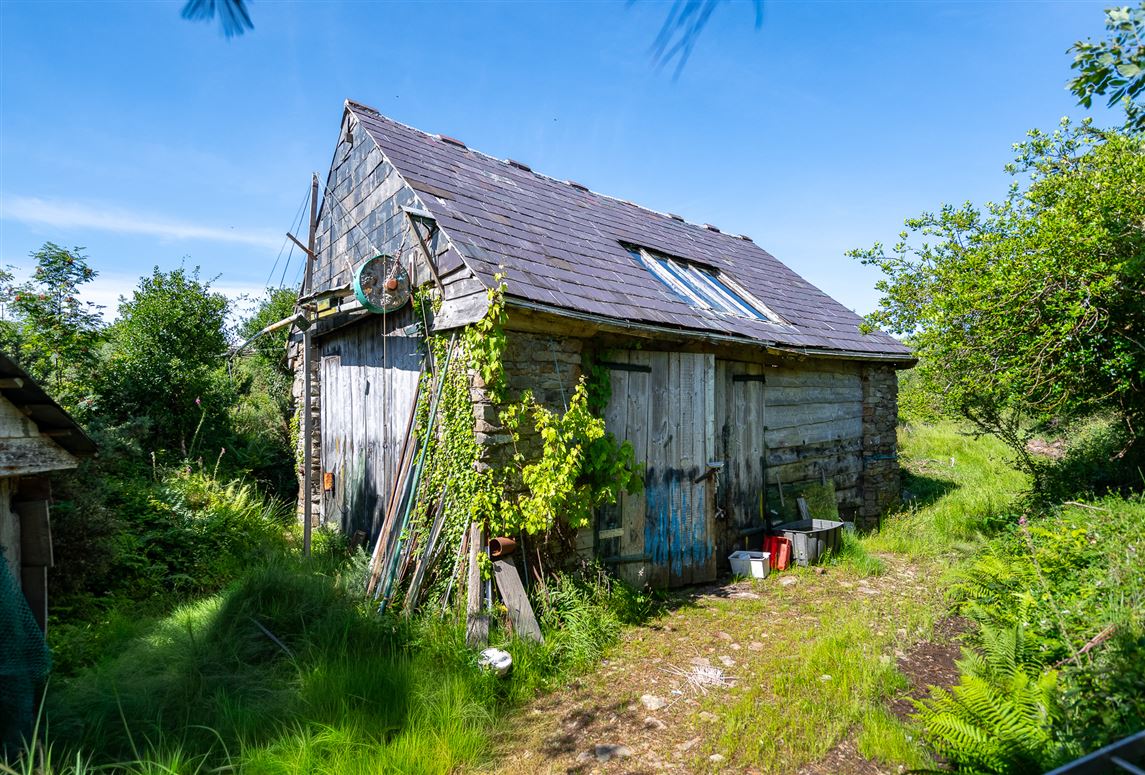 Unique Cottage For Sale: Spyglass Hill, Loughaunacreen, Kilmakillouge, Kenmare, Co. Kerry