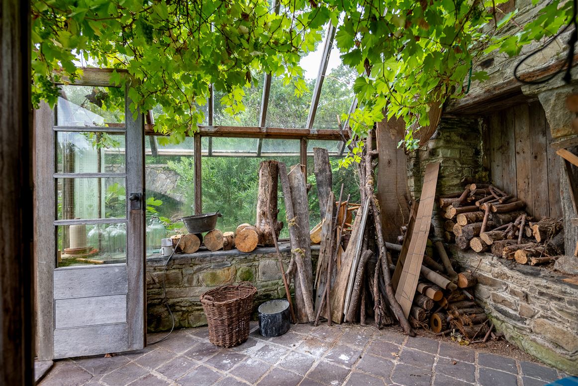Unique Cottage For Sale: Spyglass Hill, Loughaunacreen, Kilmakillouge, Kenmare, Co. Kerry