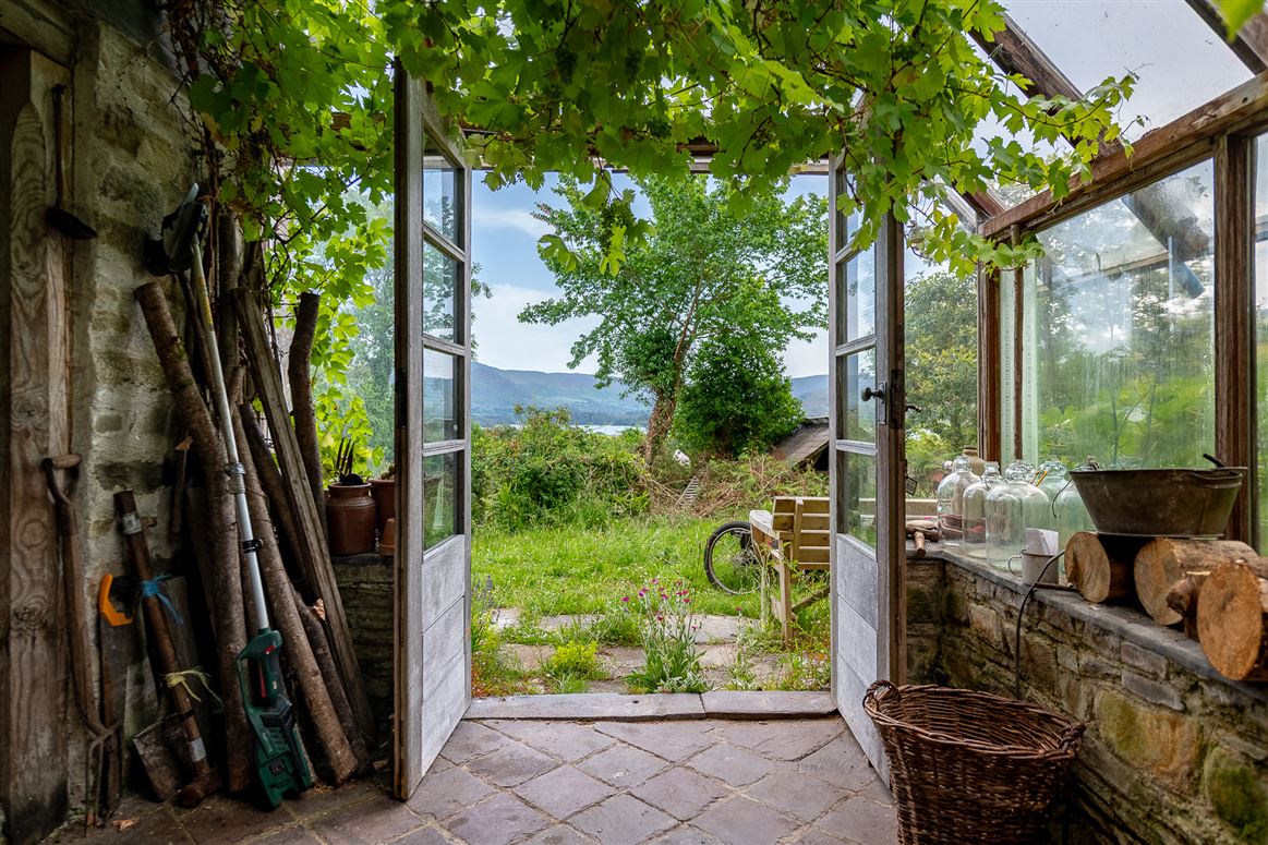 Unique Cottage For Sale: Spyglass Hill, Loughaunacreen, Kilmakillouge, Kenmare, Co. Kerry