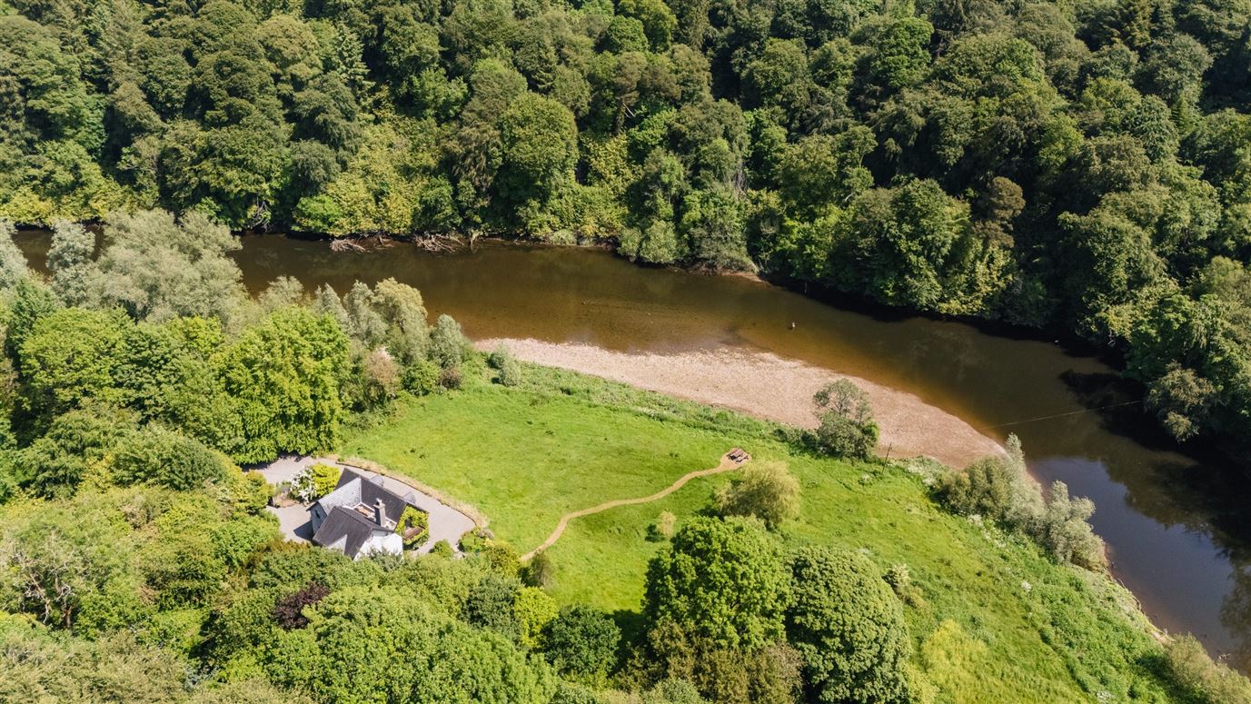 Riverside Retreat For Sale: Teddington Cottage, Woodstock, Inistioge, Co. Kilkenny