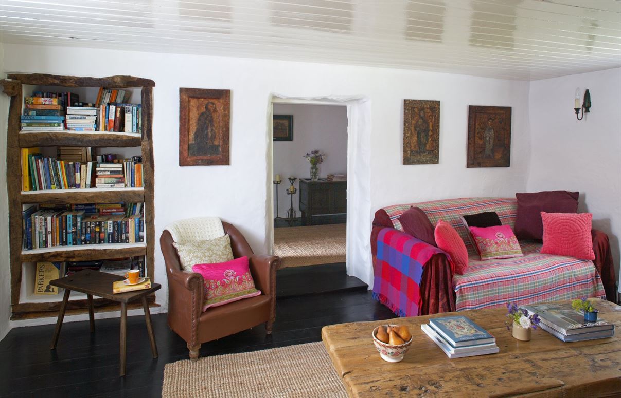 Restored Thatched Farmhouse For Sale: The Cottage, Newtown, Monasterboice, Co. Louth