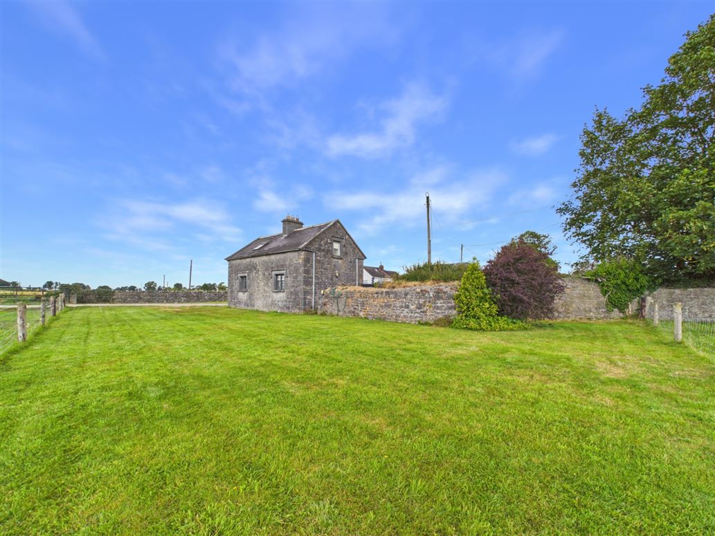 Former Gate Lodge For Sale: Back Lodge, Sopwell, Ballingarry, Co. Tipperary