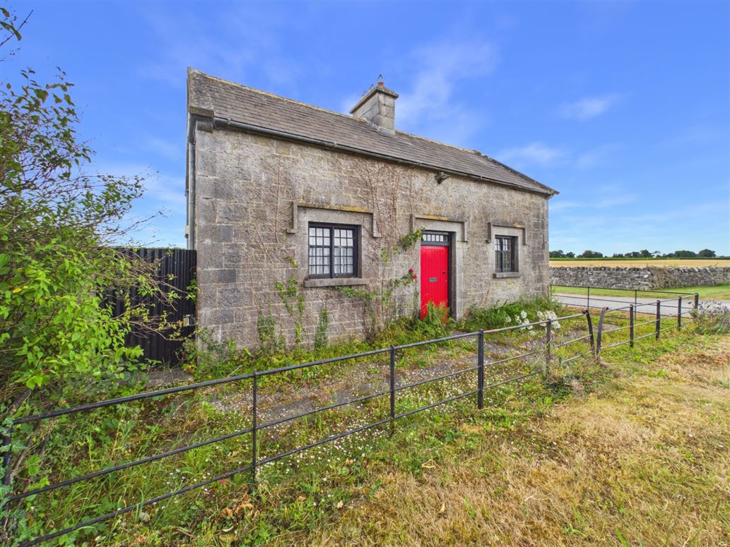 Former Gate Lodge For Sale: Back Lodge, Sopwell, Ballingarry, Co. Tipperary