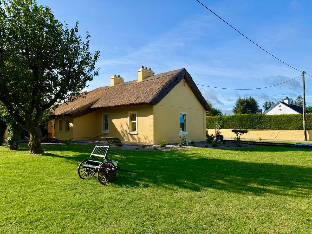 Historic Irish Thatched Cottage For Sale: Dalgan, Shrule, Bunnafollistran, Co. Mayo