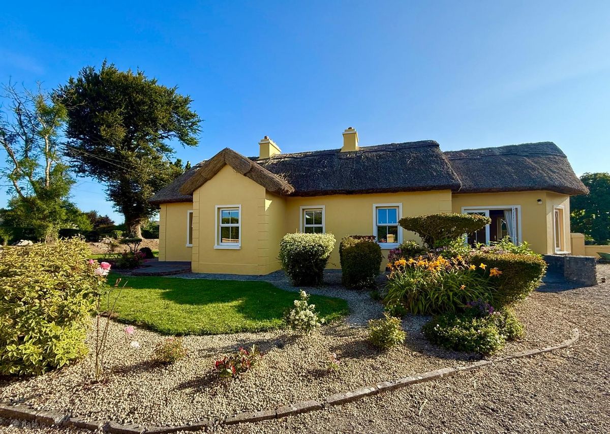 Historic Irish Thatched Cottage For Sale: Dalgan, Shrule, Bunnafollistran, Co. Mayo