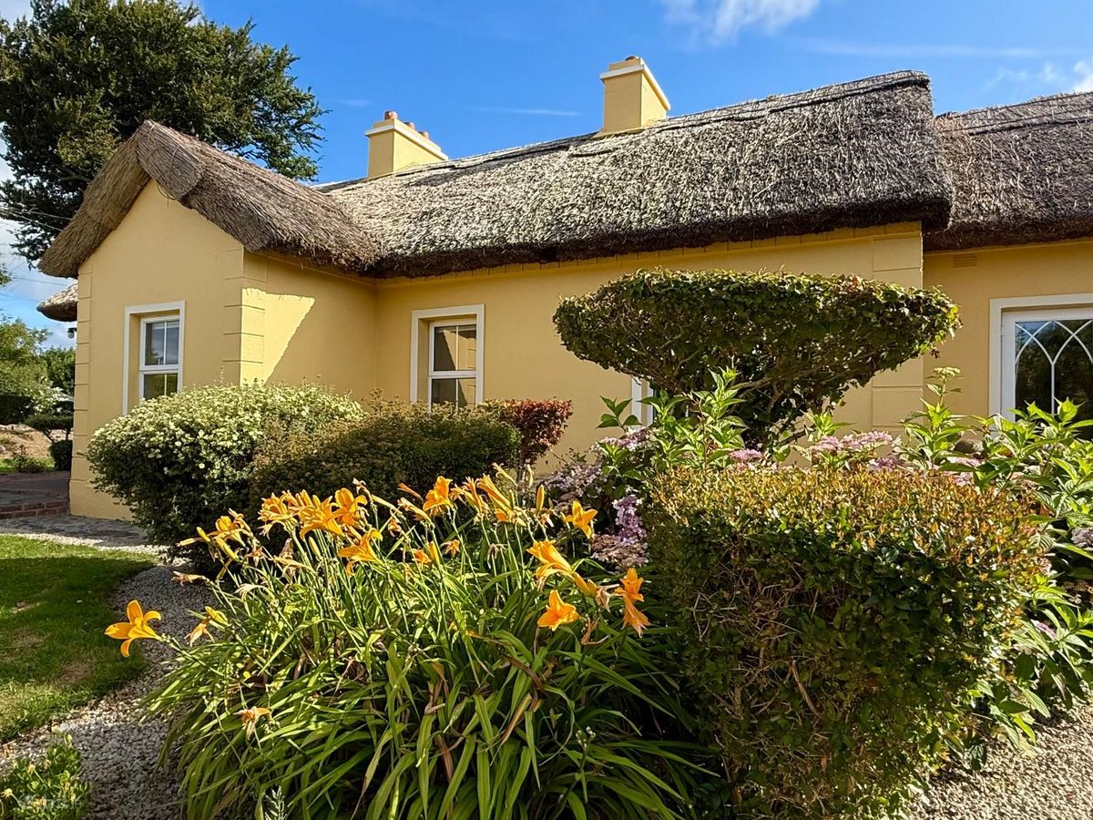 Historic Irish Thatched Cottage For Sale: Dalgan, Shrule, Bunnafollistran, Co. Mayo