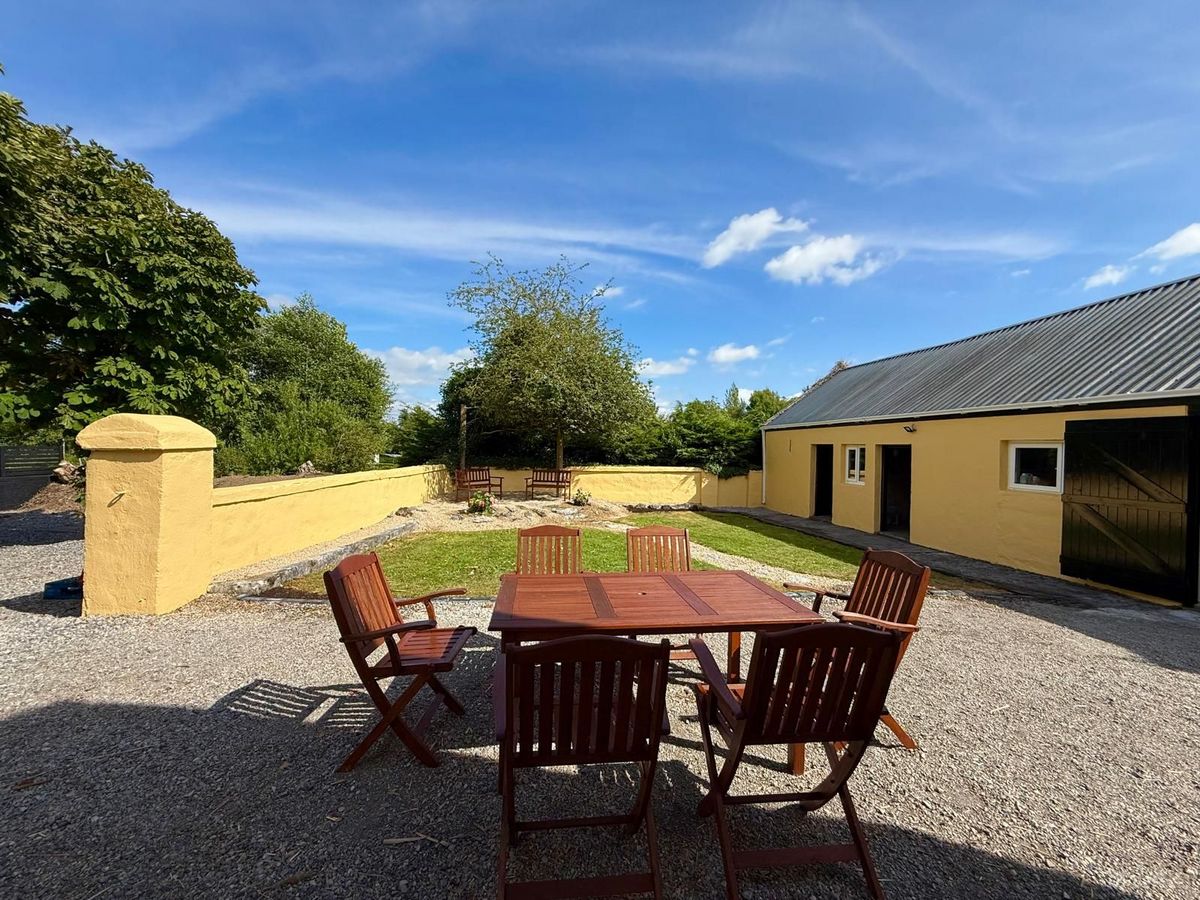 Historic Irish Thatched Cottage For Sale: Dalgan, Shrule, Bunnafollistran, Co. Mayo